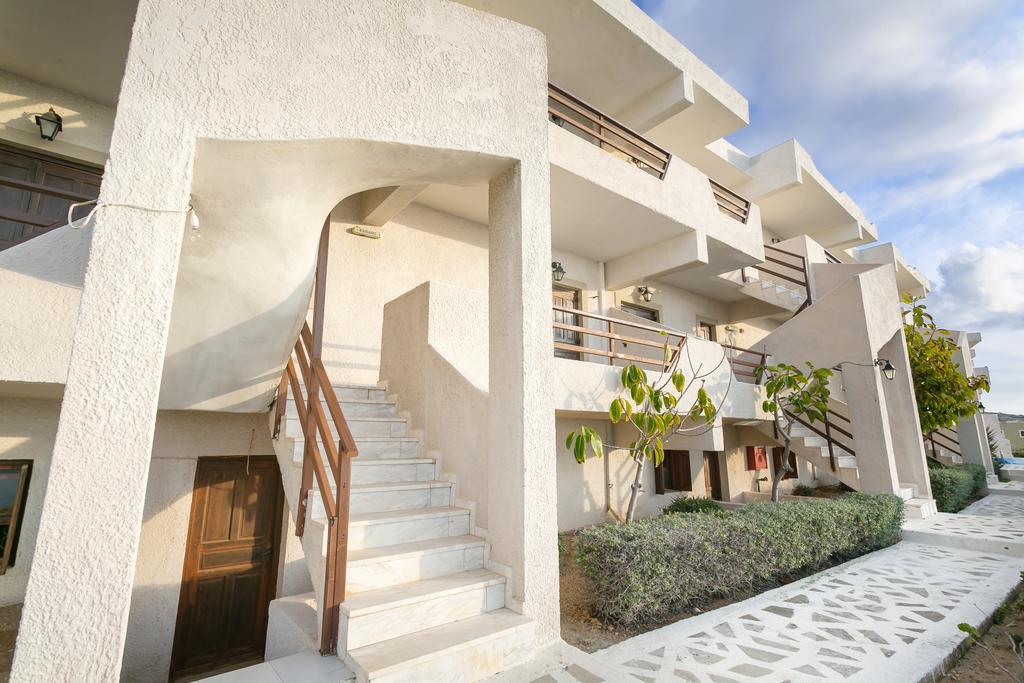 Yiannis Ηotel Foiníkion Exteriör bild
